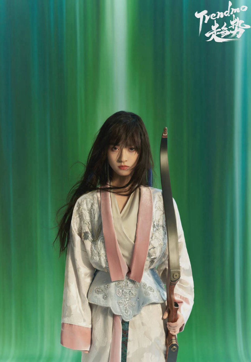 沈月泪痕妆《trendmo》写真易碎感氛围拉满 &#8203;