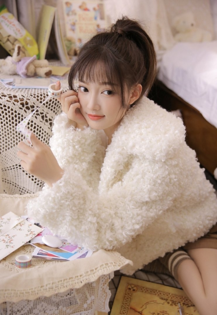 高马尾萌妹子甜美迷人精选图片