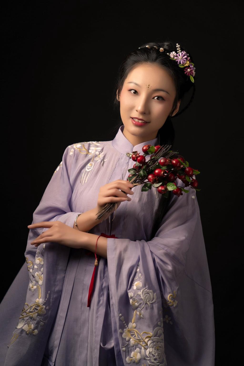 夜色下的汉服美女唯美古风摄影