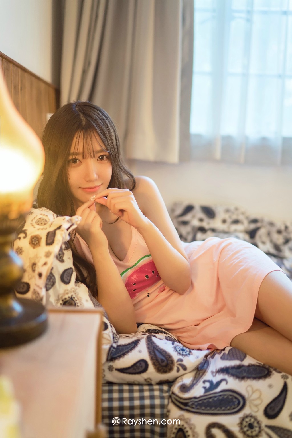 酷似姚笛的高颜值漂亮美女