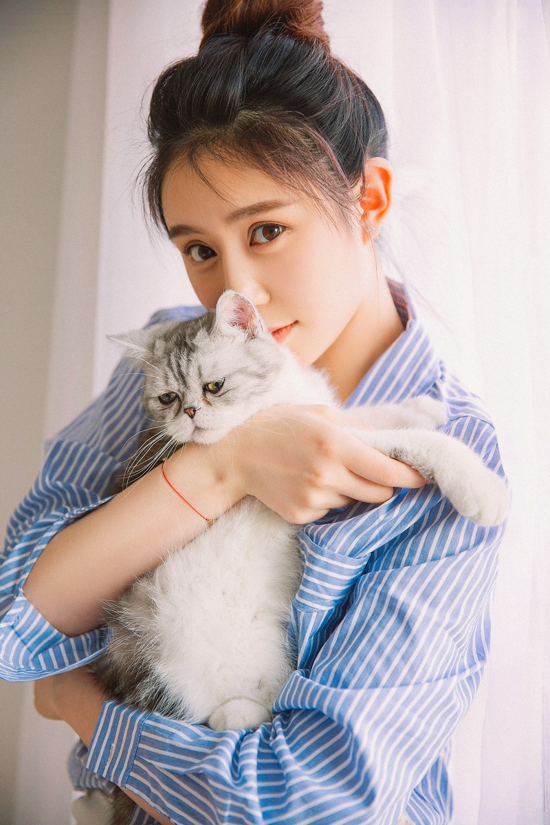 日本清纯女孩居家写真集