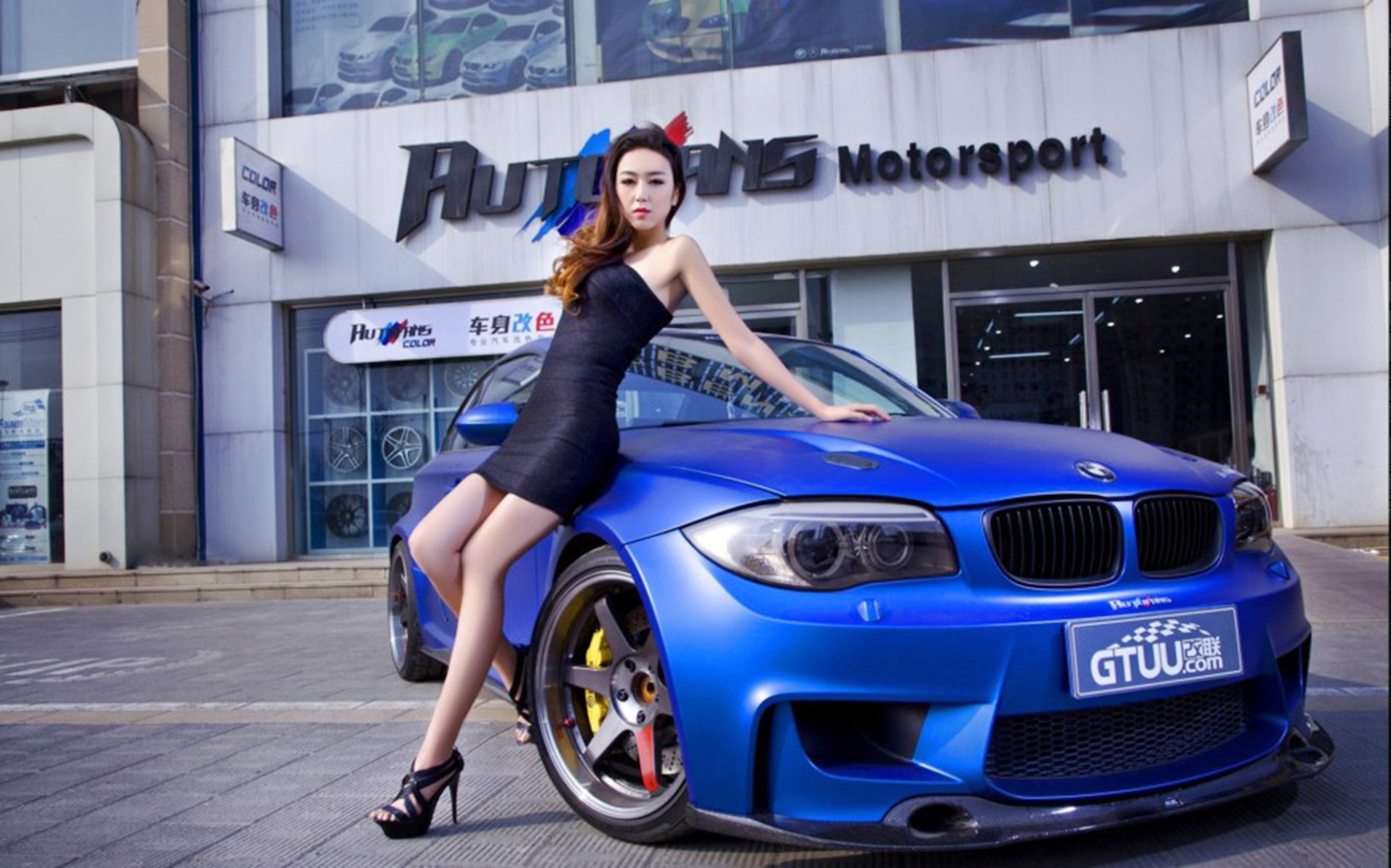 豪车美人美臂长腿车上卖弄风骚诱人犯罪图集