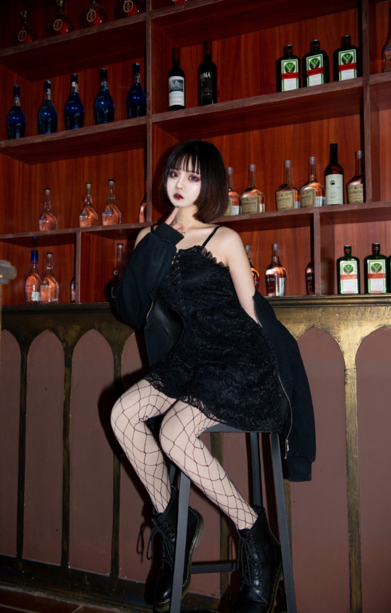 暗黑系萝莉少女妩媚妖艳套图