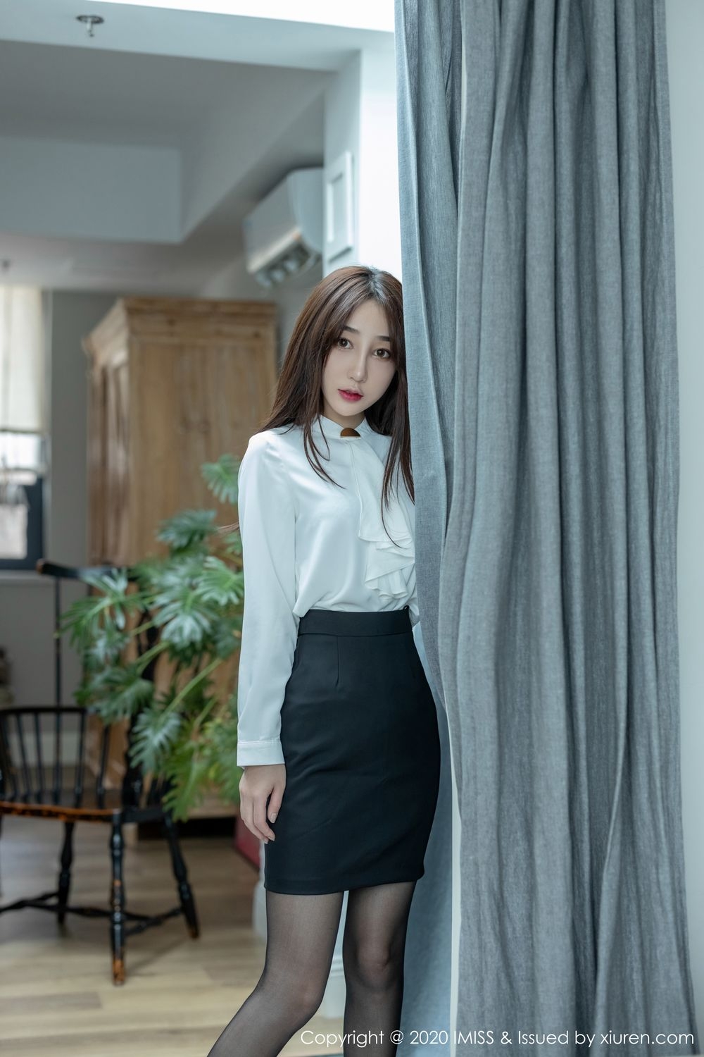 jk制服女子户外职业装充满女人味的私人拍摄