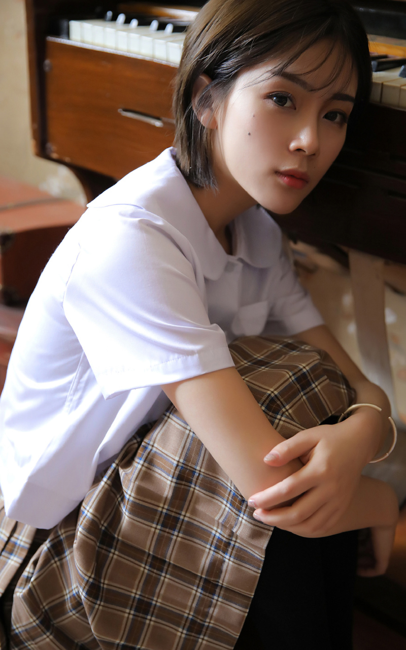 包臀裙黑丝长腿美妇周于希极品透视勾魂摄魄的美女写真