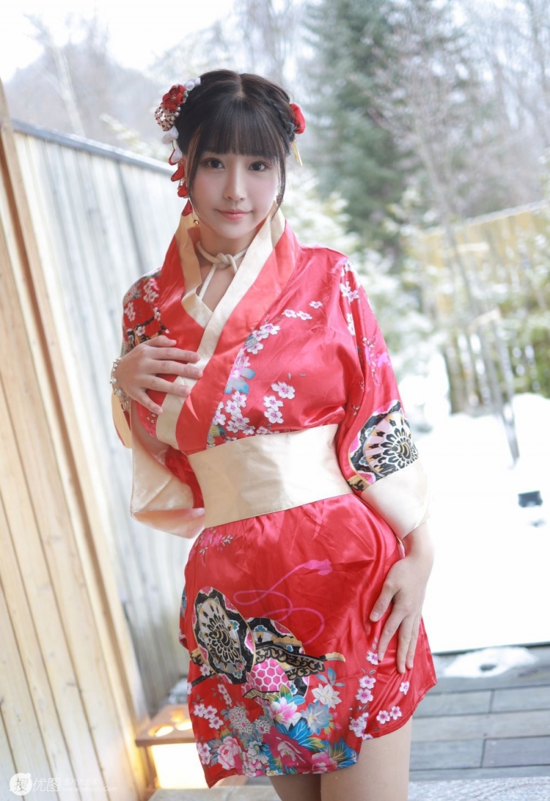 温泉和服美女尽显湿身诱惑写真