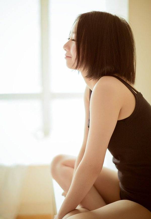 寂寞少妇晓琪白嫩翘臀大胆美女人体图片